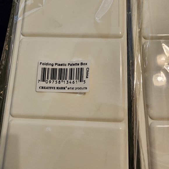 2! Creative Mark Folding Plastic Palette Boxes Bundle, NWT - Picture 6 of 6